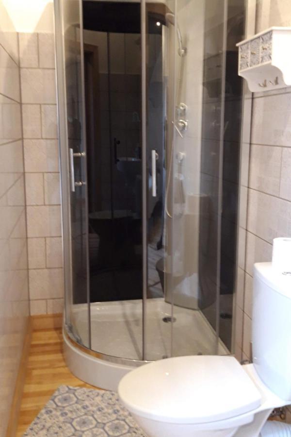 Metras Maja Hotel Aizpute ภายนอก รูปภาพ